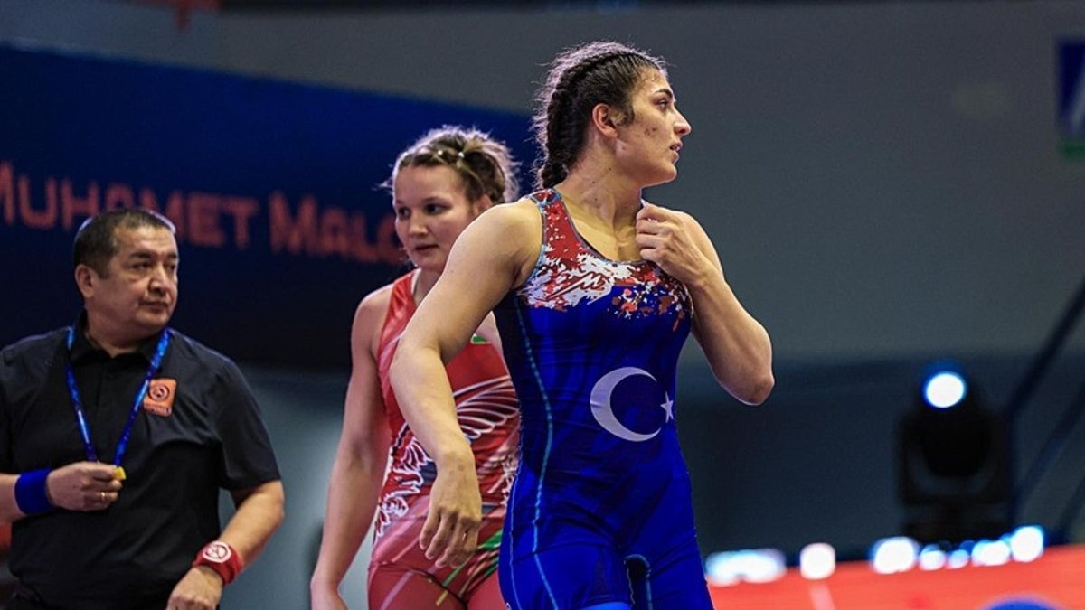 Milli güreşçi Nesrin Baş Arnavutluk'ta bronz madalya kazandı!