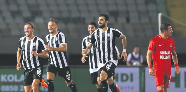 Altay üçlük attı