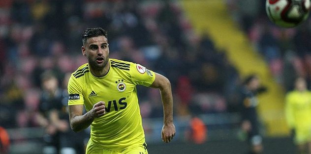 Deniz Türüç’ün dizinde ödem
