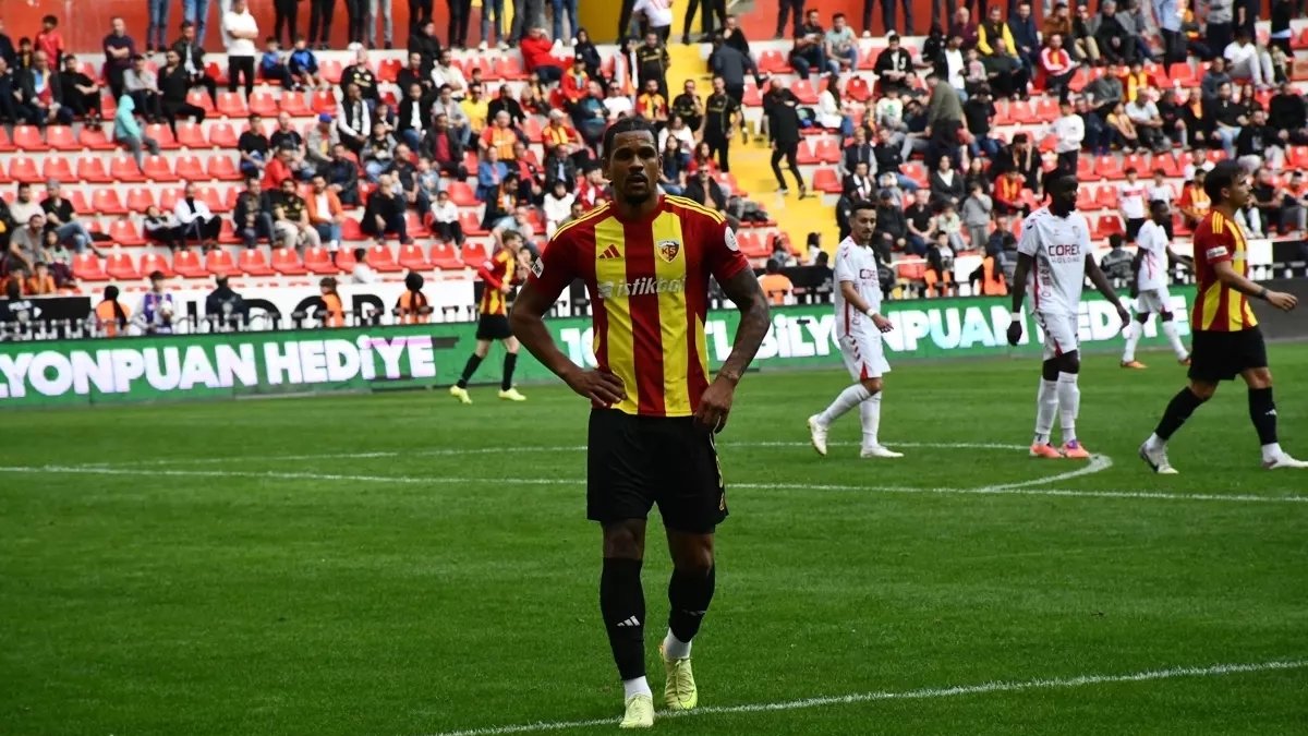 Kayserispor Süper Lig’de son altı sezonun en kötü 9 haftasını yaşıyor! Kayserispor Süper Lig’de son altı sezonun en kötü 9 haftasını yaşıyor!