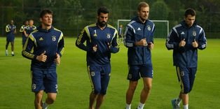 Fenerbahçe Akhisar'a hazırlanıyor