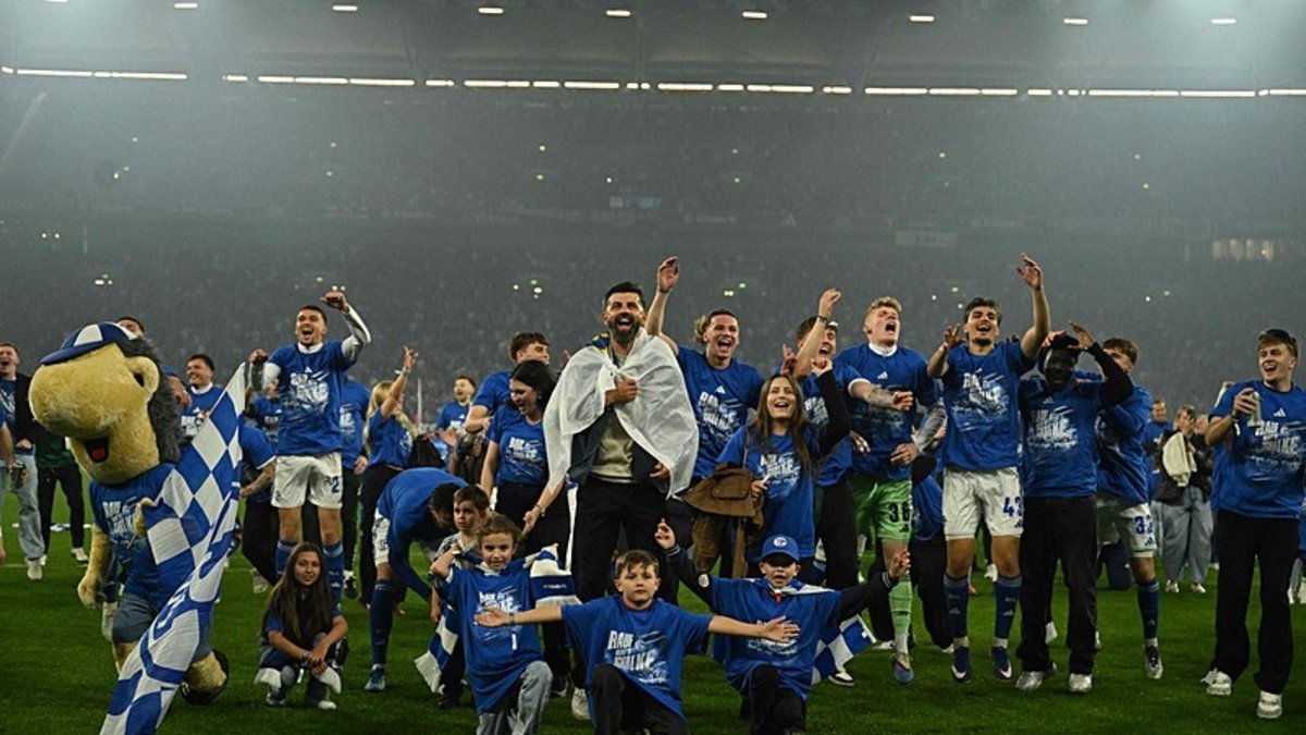 Kenan Karaman golünü attı! Schalke 04 Bundesliga'ya geri döndü