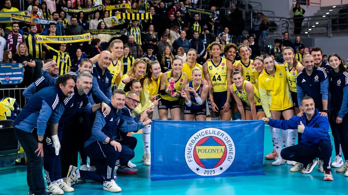 Fenerbahçe Medicana Polonya’da set vermedi