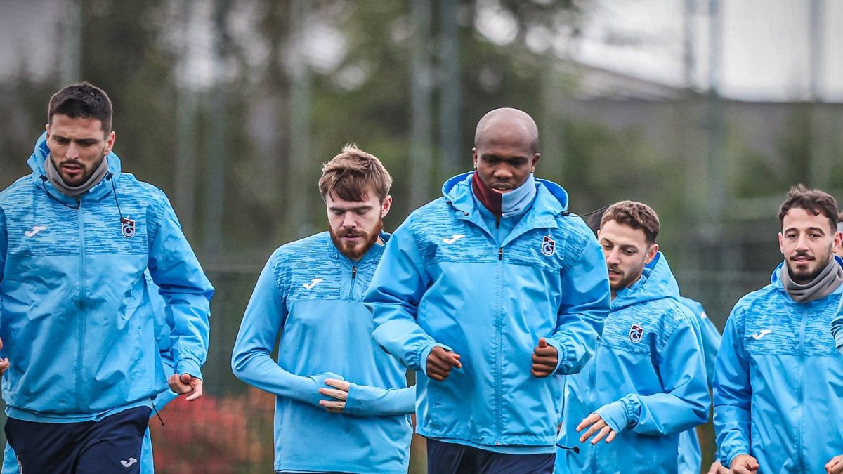 Trabzonspor'da Çaykur Rizespor maçı hazırlıkları başladı