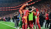 4 futbolcu ilki yaşadı