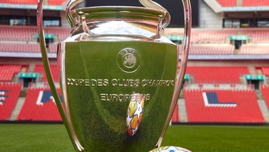 UEFA Şampiyonlar Ligi eleme turlarında kullanılacak yeni topu açıkladı
