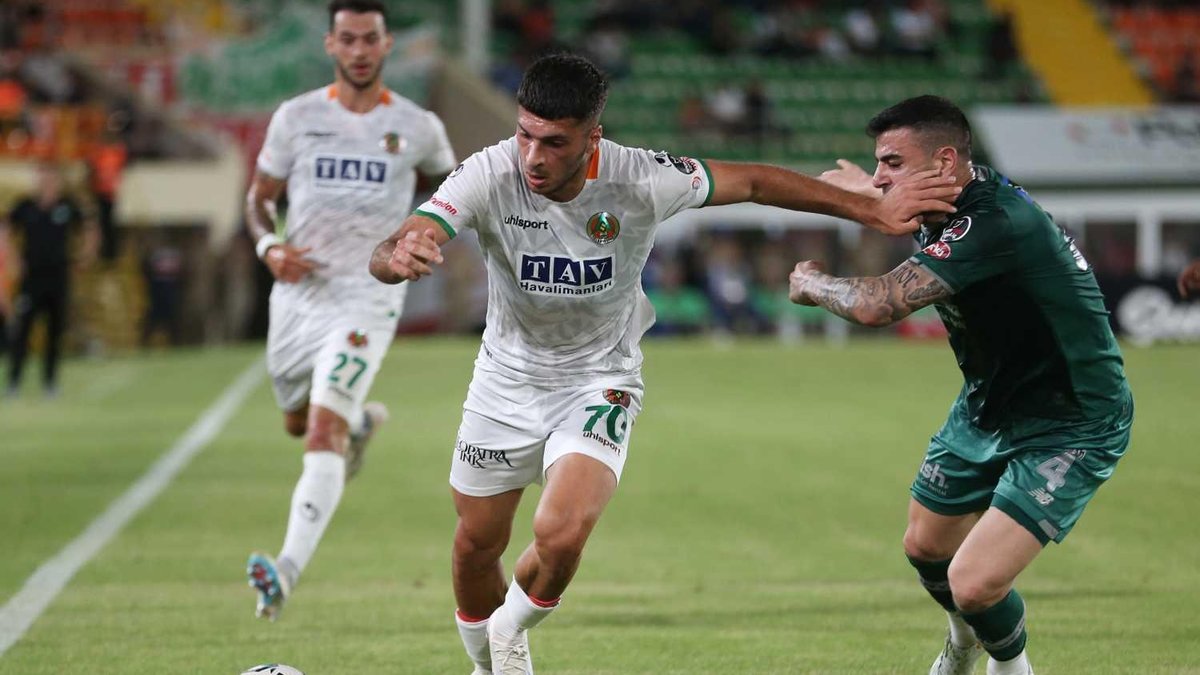 Oğuz Aydın beklemede