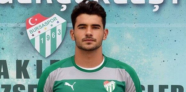 Bursaspor'un 18'lik kalecisi Canberk Yurdakul Shkupi'ye transfer oldu