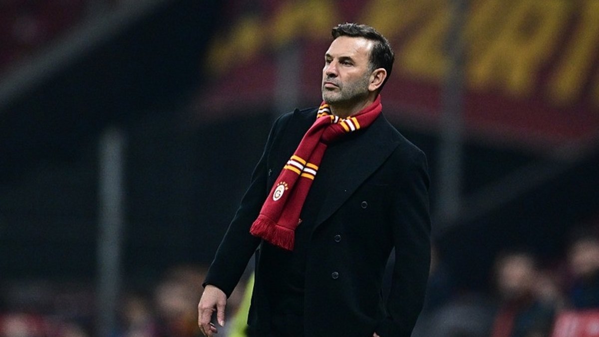 Galatasaray'da Okan Buruk'tan flaş transfer açıklaması!