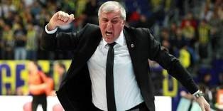 Oyuncularımı tebrik ediyorum