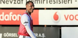 3 futbolcu ceza sınırında