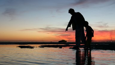 BABALAR GÜNÜ MESAJLARI VE SÖZLERİ | Whatsapp, Facebook, Instagram için en güzel, en anlamlı, en duygusal Babalar Günü Mesajı!