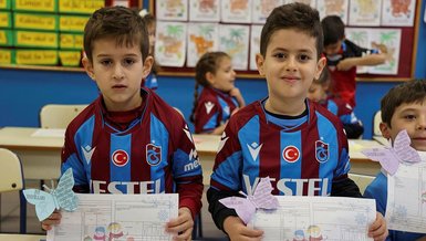 Trabzonspor Başkanı Ahmet Ağaoğlu'ndan 10 bin öğrenciye forma
