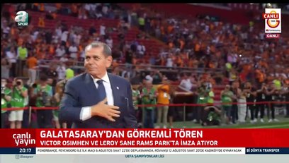 >Galatasaray yeni transferleri Osimhen ve Sane için imza töreni düzenledi