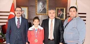 Şampiyon 'Çoban kız'