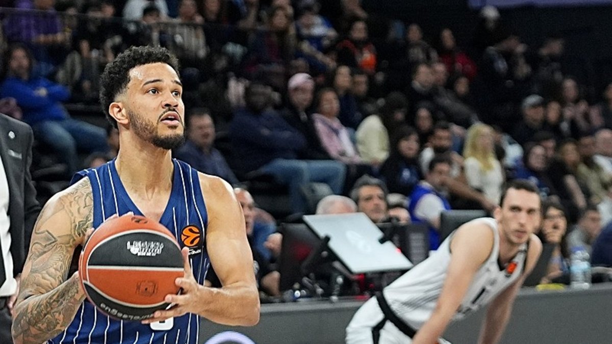 Anadolu Efes EuroLeague'de Partizan'ı mağlup etti: İşte maçın özeti
