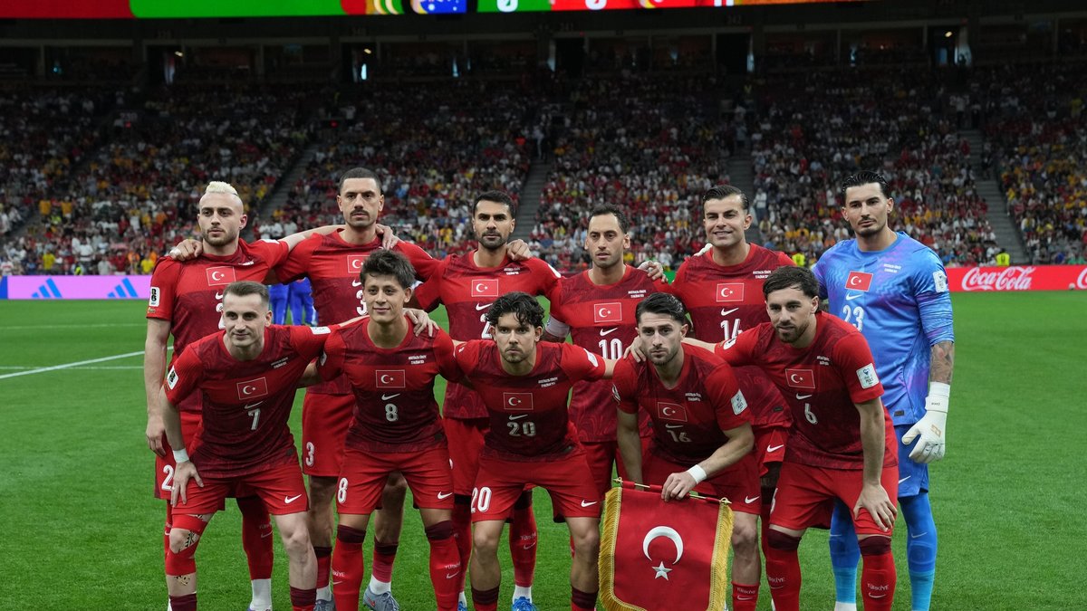 Spor yazarları Avustralya-Türkiye maçını değerlendirdi
