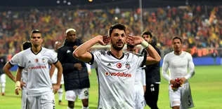Tolgay Arslan Fener’de!