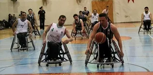 Beşiktaş evinde güldü