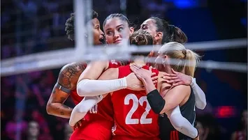Sultanlar finalde