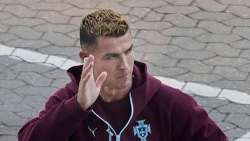 Ronaldo, Portekiz kampını terk etti