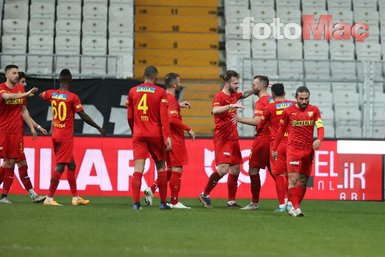 Usta yazarlar Beşiktaş-Göztepe karşılaşmasını değerlendirdi