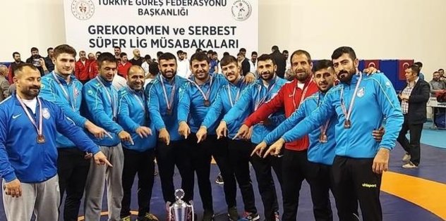 Erzurum Büyükşehir Güreş’te Türkiye 3’üncüsü oldu