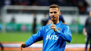 Fenerbahce Haberleri Serdar Aziz Galatasaray Derbisinde Goreve Hazir Fotomac