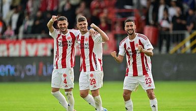 Zirveye gol şov
