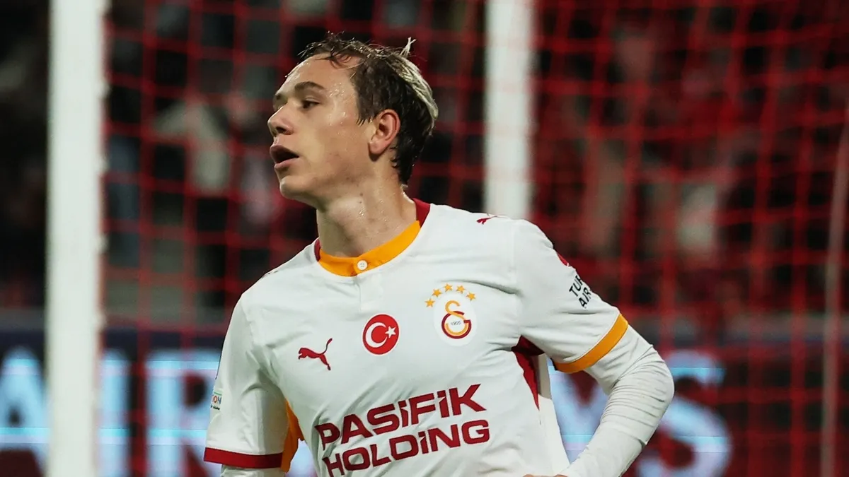 Galatasaray'ın yıldızı Batrakov için endişeli bekleyiş