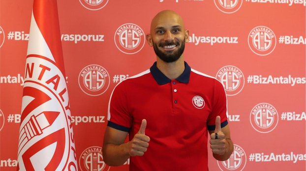 Antalyaspor'un yeni transfer Ömer Toprak iddialı konuştu! "Hedefim büyük"