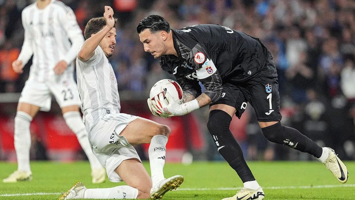 Trabzonspor'da Uğurcan Çakır zirvede