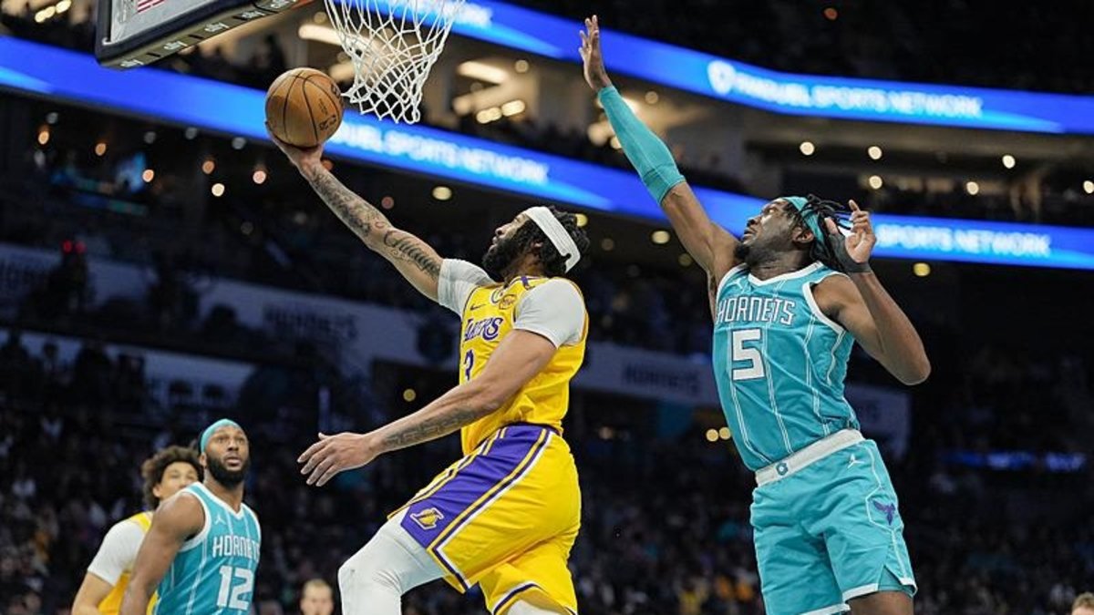 Anthony Davis coştu Lakers üst üste 4. galibiyete koştu! Anthony Davis coştu Lakers üst üste 4. galibiyete koştu!