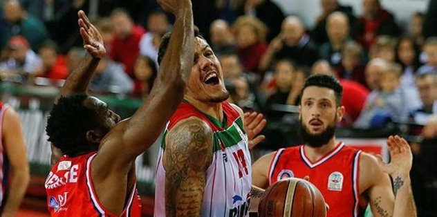 Karşıyaka evinde çok rahat