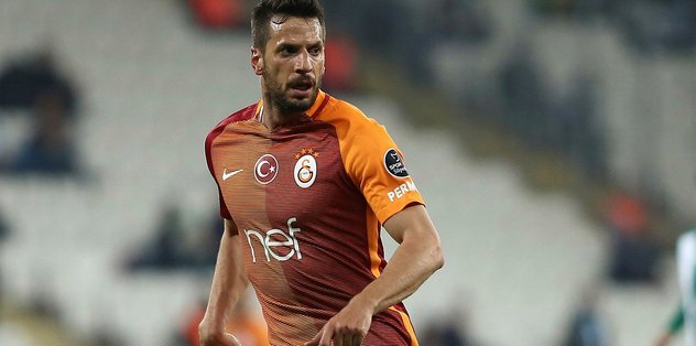 Balta, G.Saray’da bırakacak!