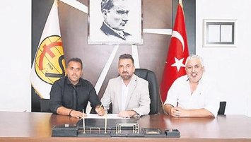 Cem Karaca Eskişehir’de