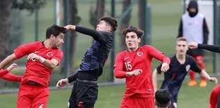 Genç millilerin maçında fair play örneği