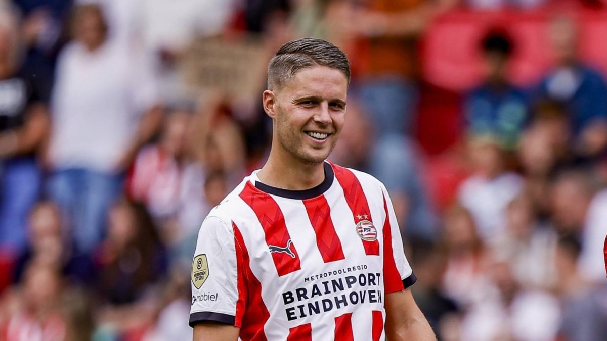 Fenerbahçe'nin transfer gündemindeki Veerman için PSV'den flaş açıklama!