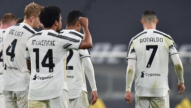 Son dakika spor haberi: İtalyan güvenlik güçlerinden Juventuslu oyuncuların ev partisine baskın!