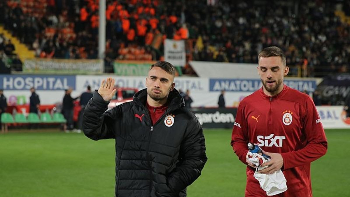 Galatasaray'da Yunus Akgün'den şampiyonluk sözleri! Galatasaray'da Yunus Akgün'den şampiyonluk sözleri!