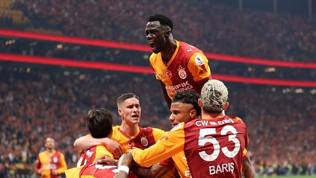 Galatasaray dev derbide Fenerbahçe'yi yendi! İşte Süper Lig'de güncel puan durumu