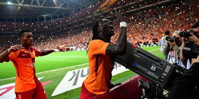 Gomis'ten F.Bahçe ve Beşiktaş cevabı