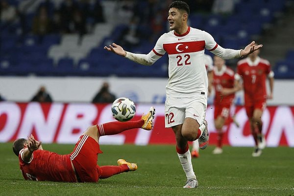 Transfer Haberi Real Madrid Ozan Kabak Icin Devreye Girdi Fotoma