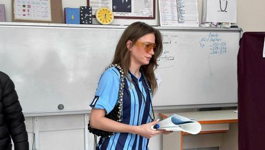 Serenay oyunu formayla attı