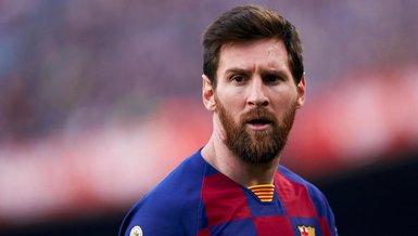 Son dakika transfer haberi: Lionel Messi Barcelona'da kaldı! Yeni maaşı...