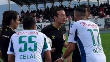 Hakem'den oyuncuları sakinleştirmek için tatlı çaba: Canımın içi git bir soluklan