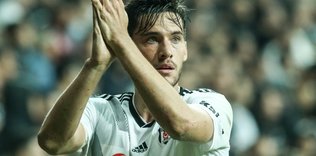 besiktas vodafone park ta oynadigi