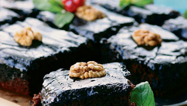 Çikolatalı brownie nasıl yapılır? Hangi malzemeler kullanılır? İşte pratik brownie tarifi...