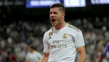 Jovic Fiorentina yolcusu