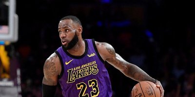 LeBron rekor kırdı, Lakers kazandı